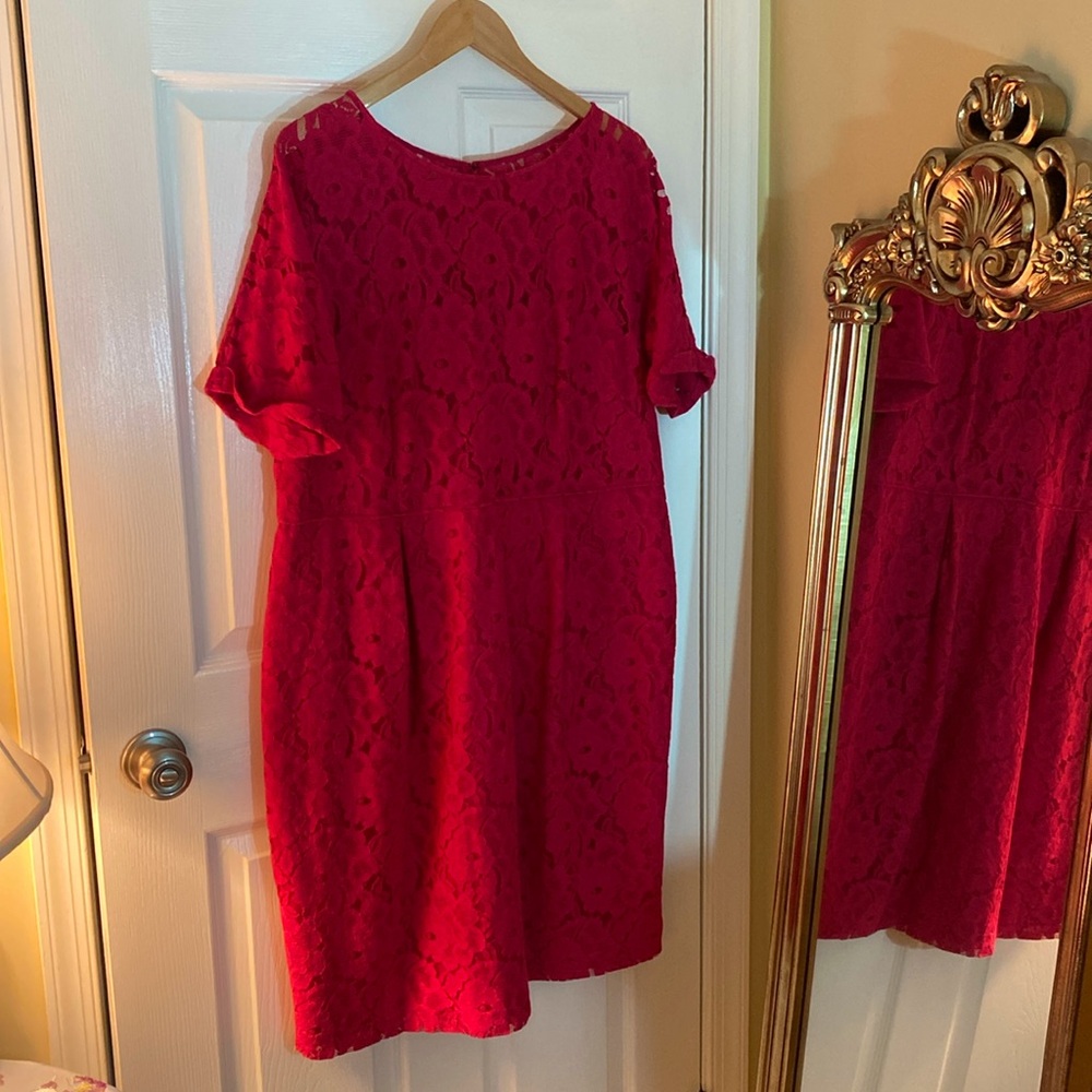 Red Lace Sheath Dress - Elegant Women's Cocktail Dress